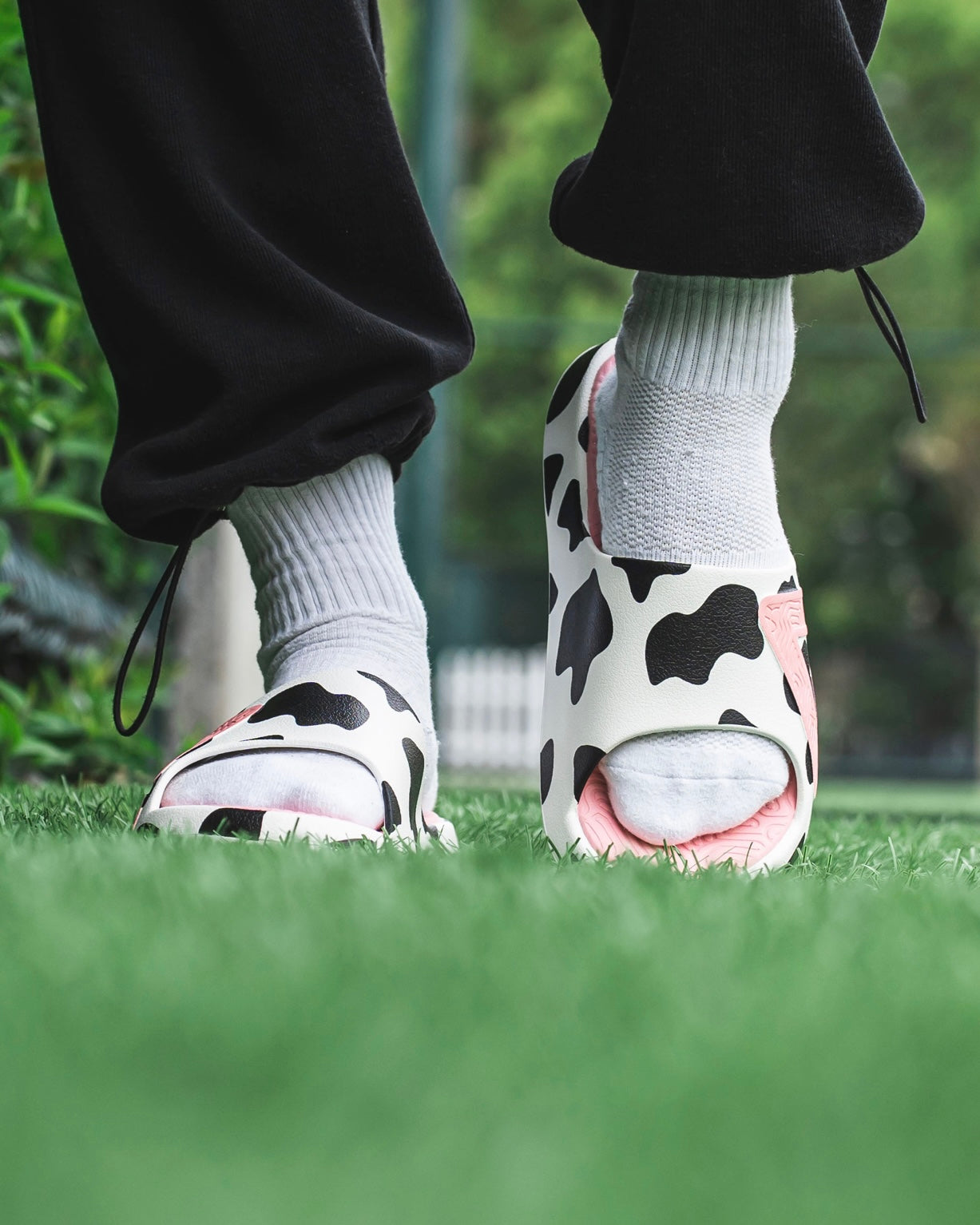 Peak Taichi "Dairy Cow" 匹克 态极 拖鞋 奶牛