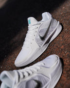 Nike Sabrina 2 "White Noise" 篮球鞋 白银色