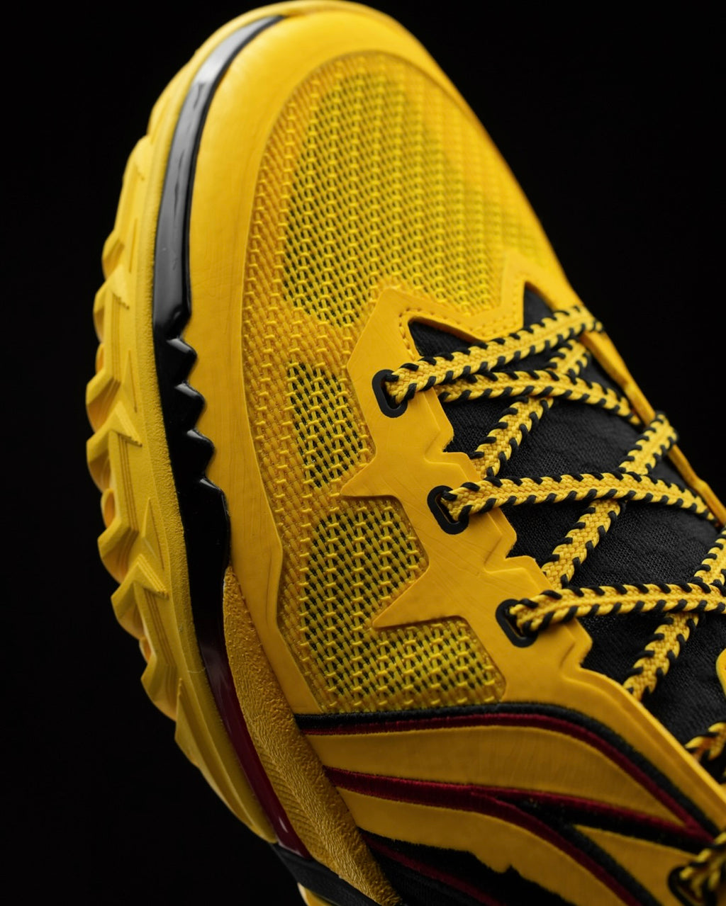 Li-Ning JieAo 3 "Tiger Claw" 李宁 桀骜3 篮球鞋 虎爪