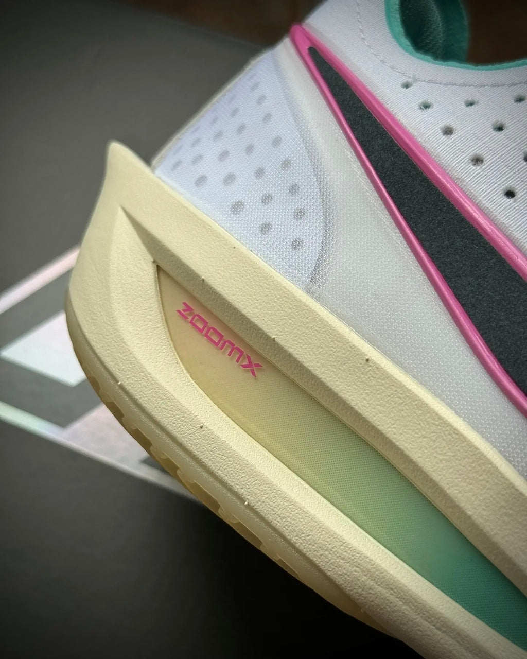 Sepatu Basket Nike Air Zoom GT Cut 3 "White Pink Teal" (Putih/Merah Muda/Hijau Teal)