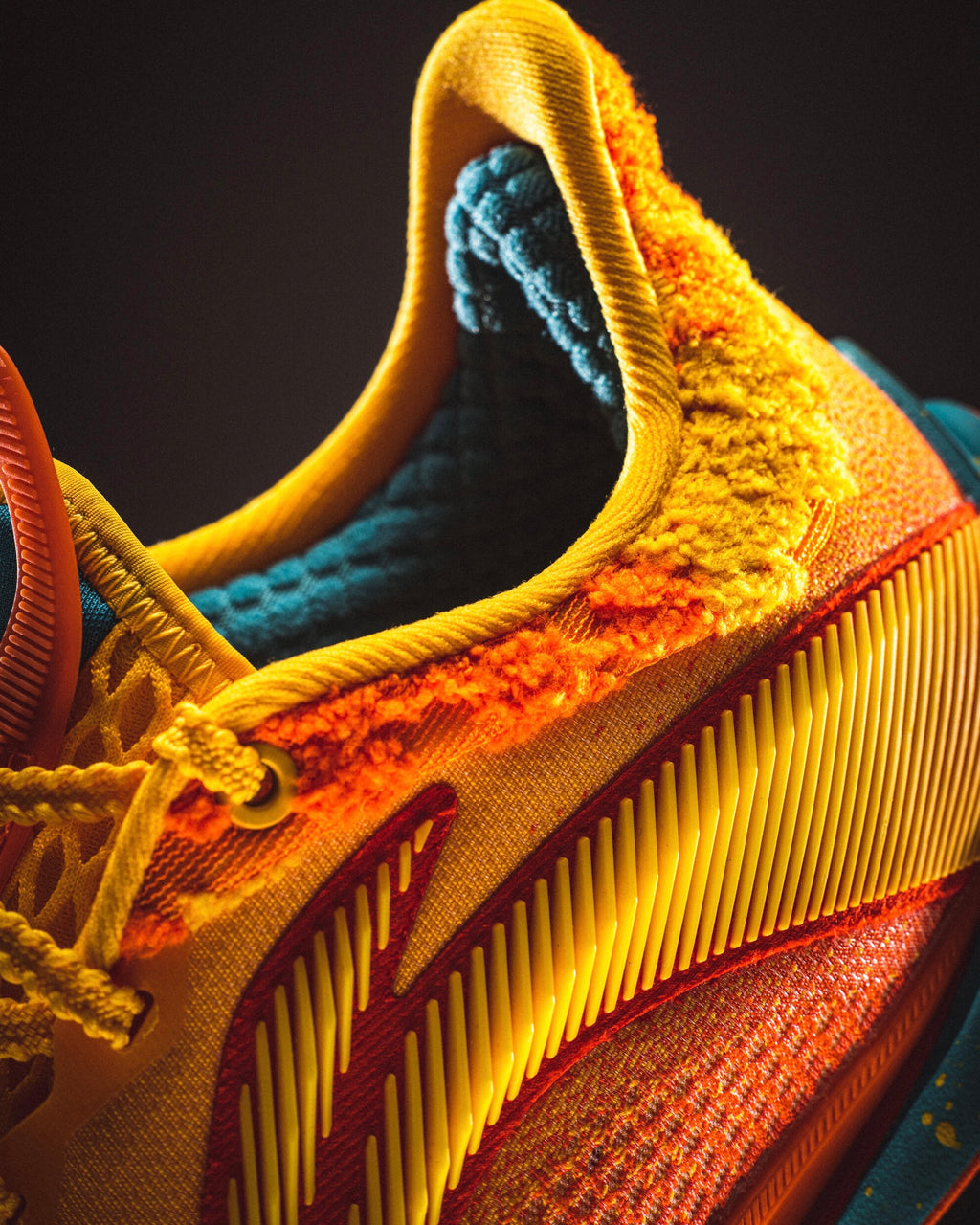 Li-Ning Sonic 13 V2 x Pokémon "Charizard" 李宁 音速13 V2 宝可梦联名 篮球鞋 喷火龙