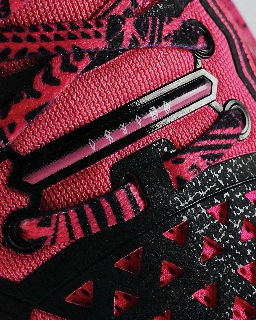 Anta Shock Wave 5 Pro "520" Black Pink 安踏 狂潮5 Pro 篮球鞋 520 粉黑