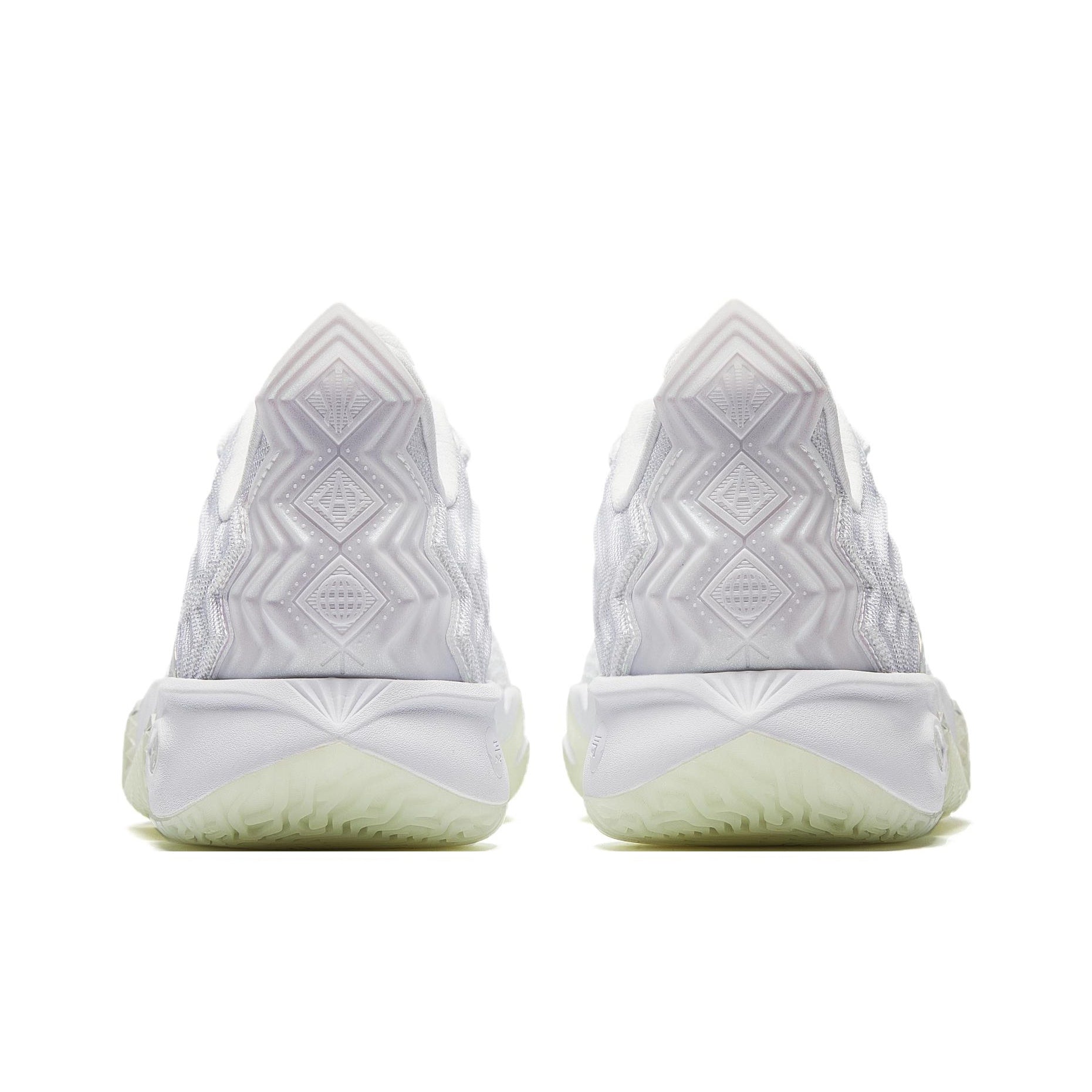 Anta x Kyrie Irving KAI 2 "White Phantom" 安踏 欧文二代 篮球鞋 白幽灵
