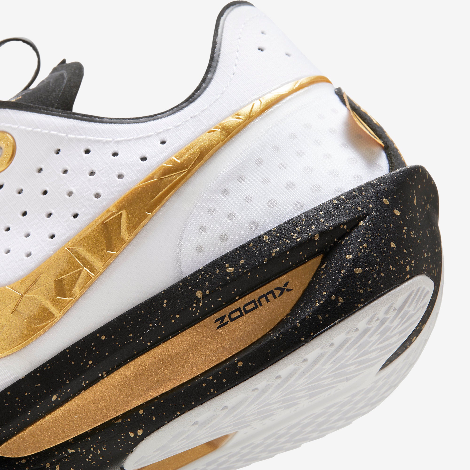 Nike Air Zoom G.T. Cut 3 "CHBL" 篮球鞋 耐高 白金色/黑色