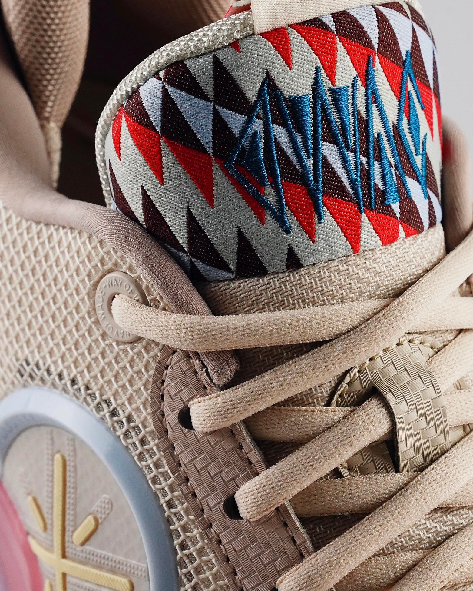 Li-Ning Wade All City 12 "Origin"
李宁 韦德之道 全城12 篮球鞋 起源/月光灰