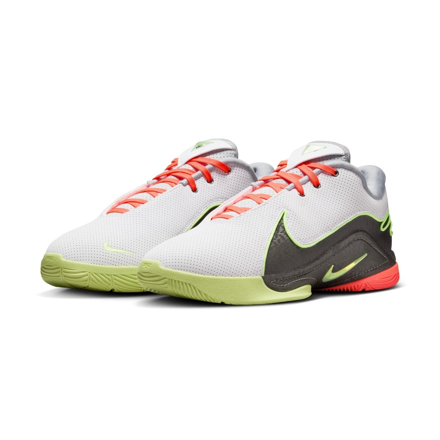 Sepatu Basket Nike LeBron 22 EP "Crown Jewel" (Putih)