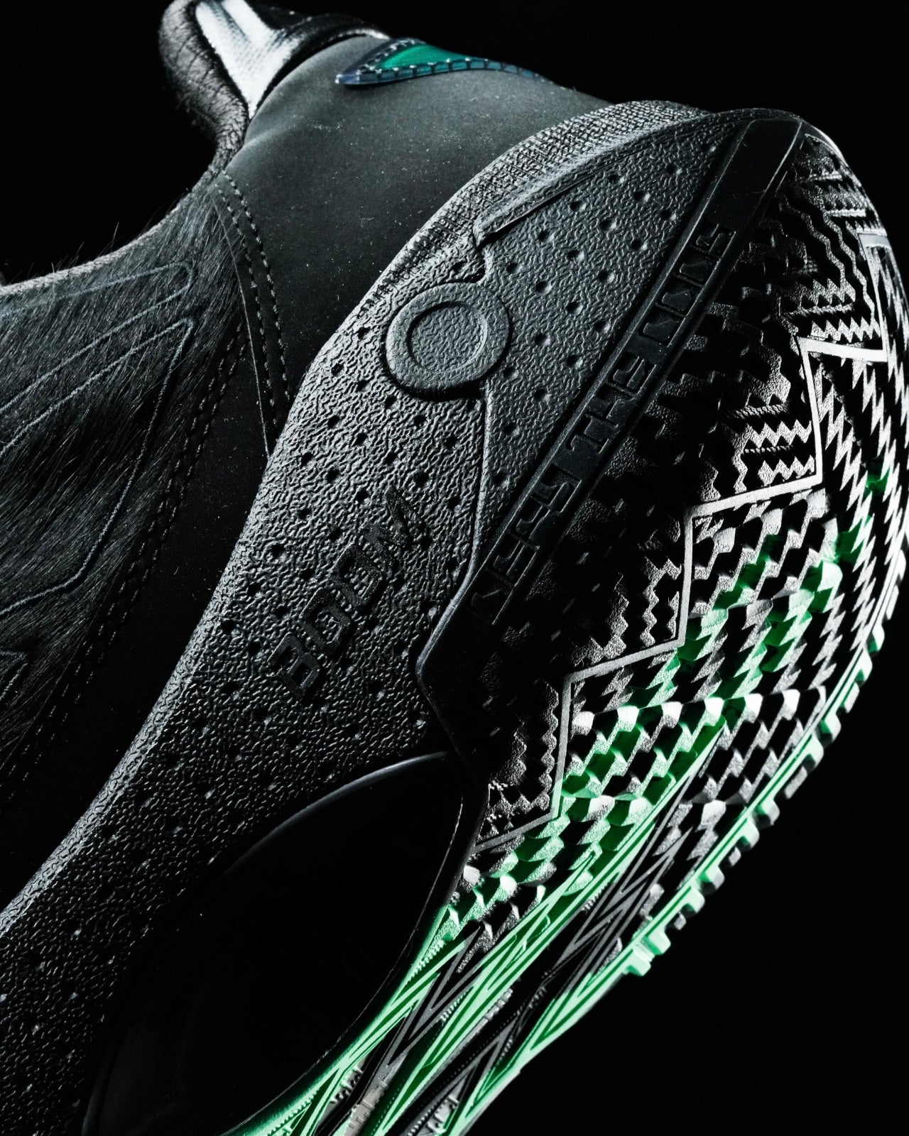 Li-Ning JieAo 2 "Black Panther" 李宁 桀骜2 篮球鞋 黑豹