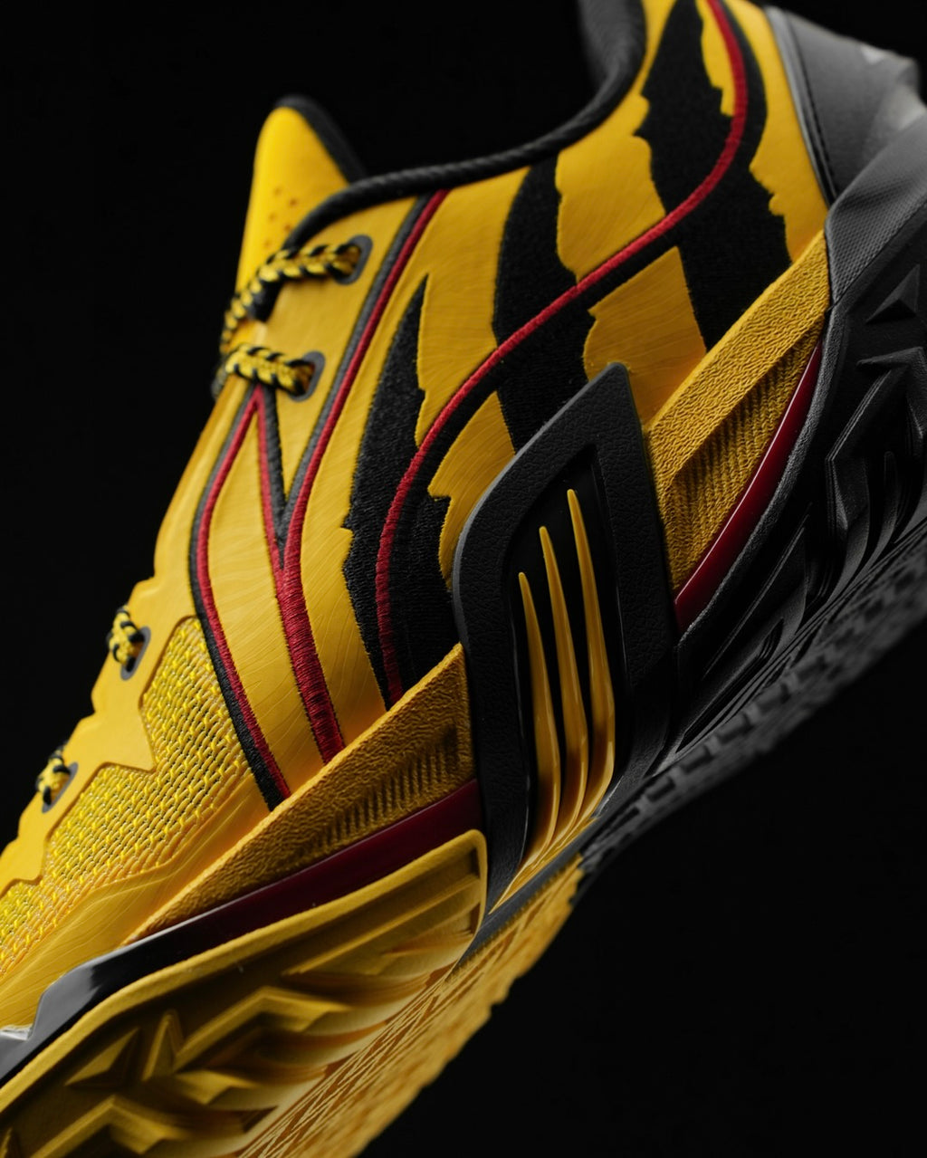 Li-Ning JieAo 3 "Tiger Claw" 李宁 桀骜3 篮球鞋 虎爪