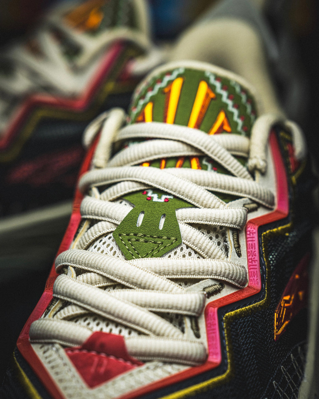 Anta x Kyrie Irving KAI 2 "Clutch" 安踏 欧文二代 篮球鞋 黑冰
