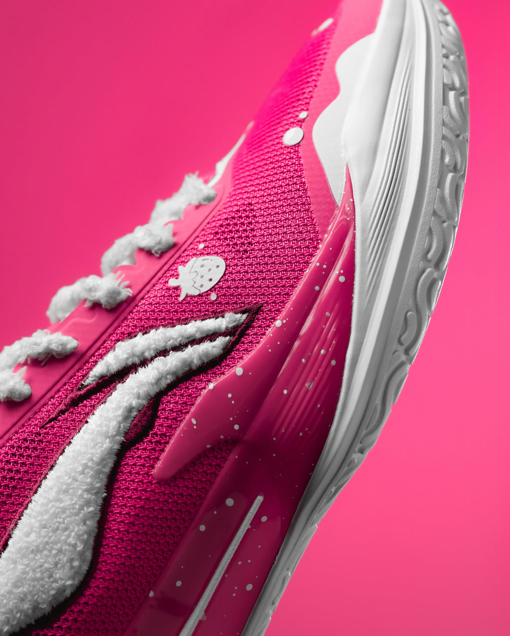 Li-Ning Liren 5 V2 x Disney "Lotso" 李宁 利刃5 V2 迪士尼联名 篮球鞋 草莓熊