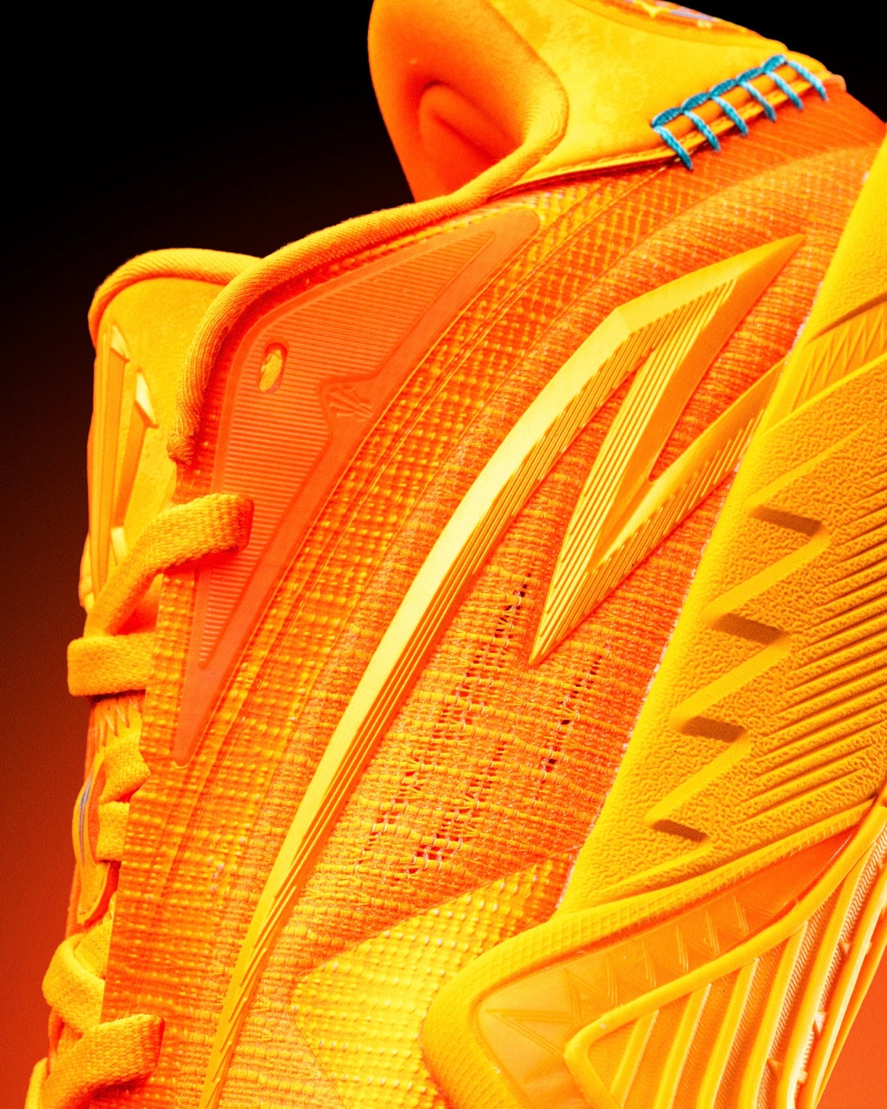Anta x Kyrie Irving KAI 3 "Calcite" 安踏 欧文三代 篮球鞋 太阳石