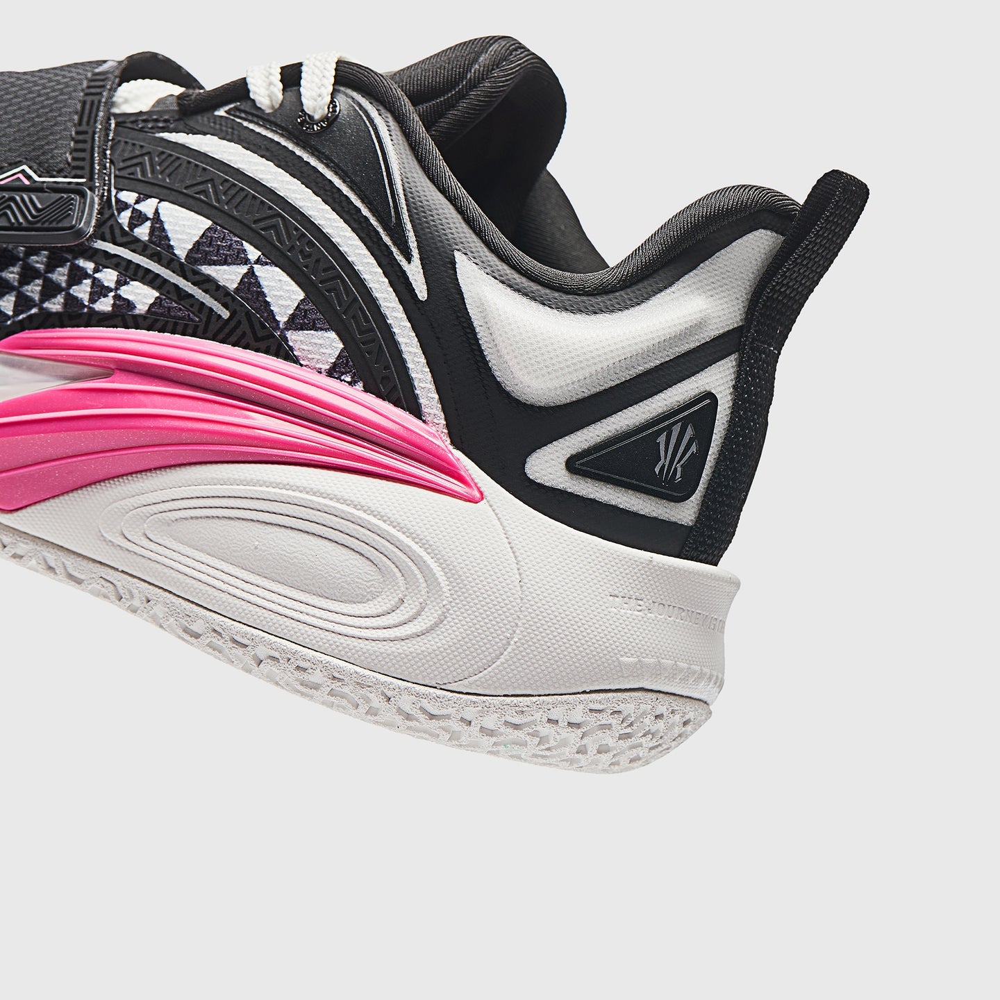 Sepatu Basket Anta x Kyrie Irving KAI 1 "Enlightened Warrior" (Tidak Serasi)
