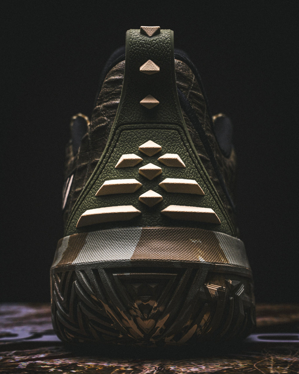 Li-Ning JieAo 3 "Crocodylus Niloticus" 李宁 桀骜3 篮球鞋 尼罗鳄