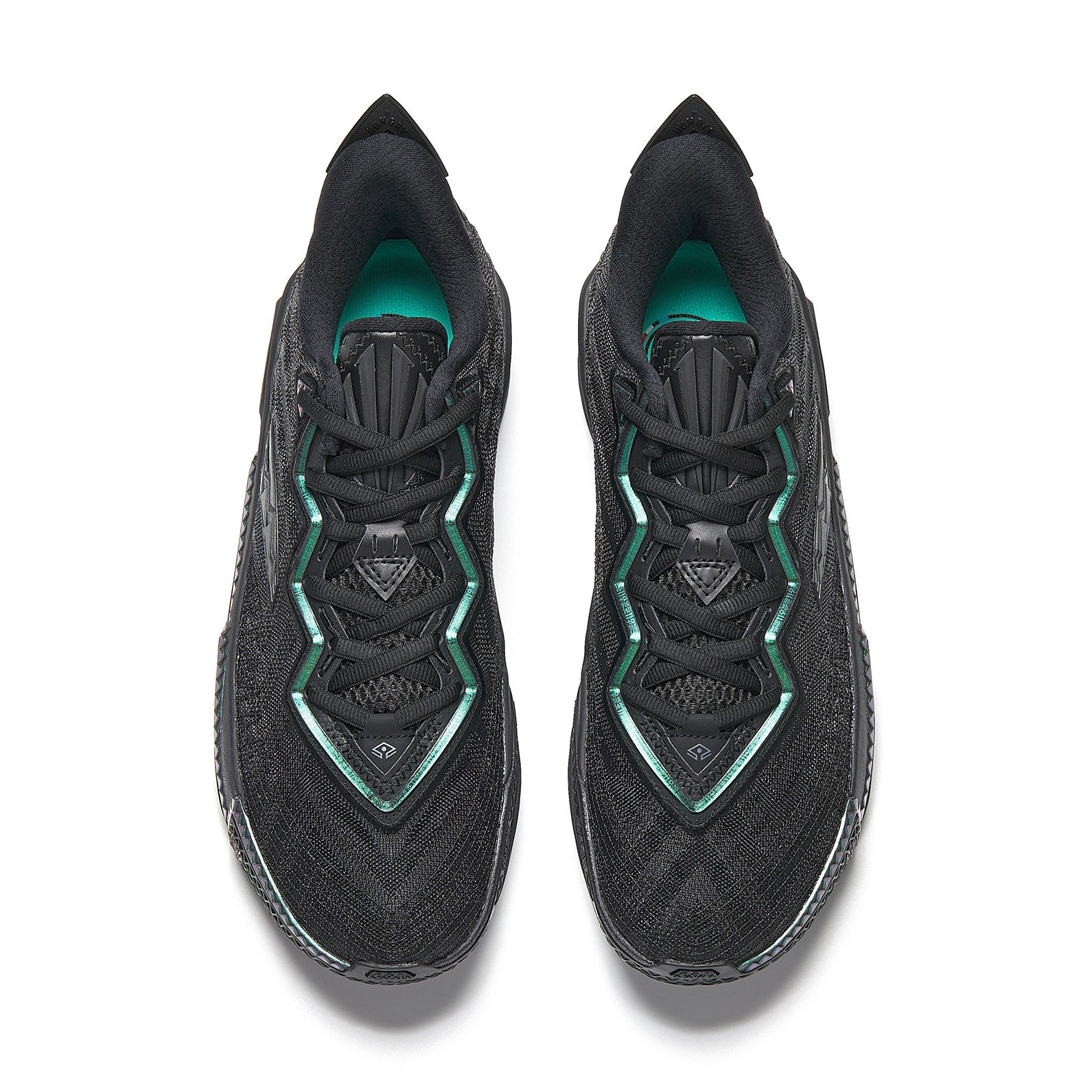 Anta x Kyrie Irving KAI 2 "Triple Black" 安踏 欧文二代 篮球鞋 黑武士