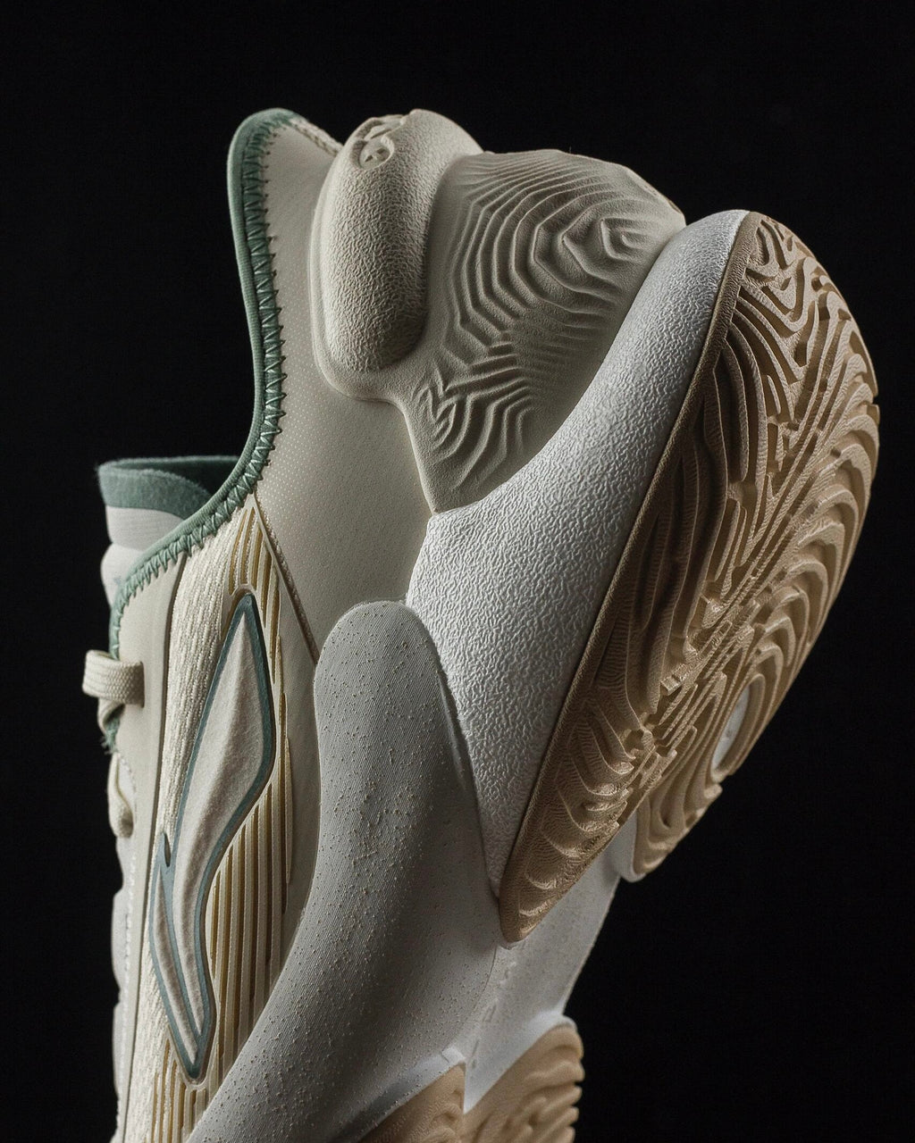 Li-Ning YuShuai 18 V2 "Off White" 李宁 驭帅18 V2 篮球鞋 米白/学士