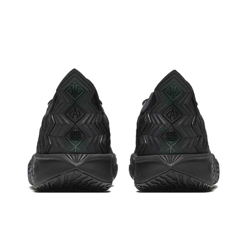 Anta x Kyrie Irving KAI 2 "Triple Black" 安踏 欧文二代 篮球鞋 黑武士