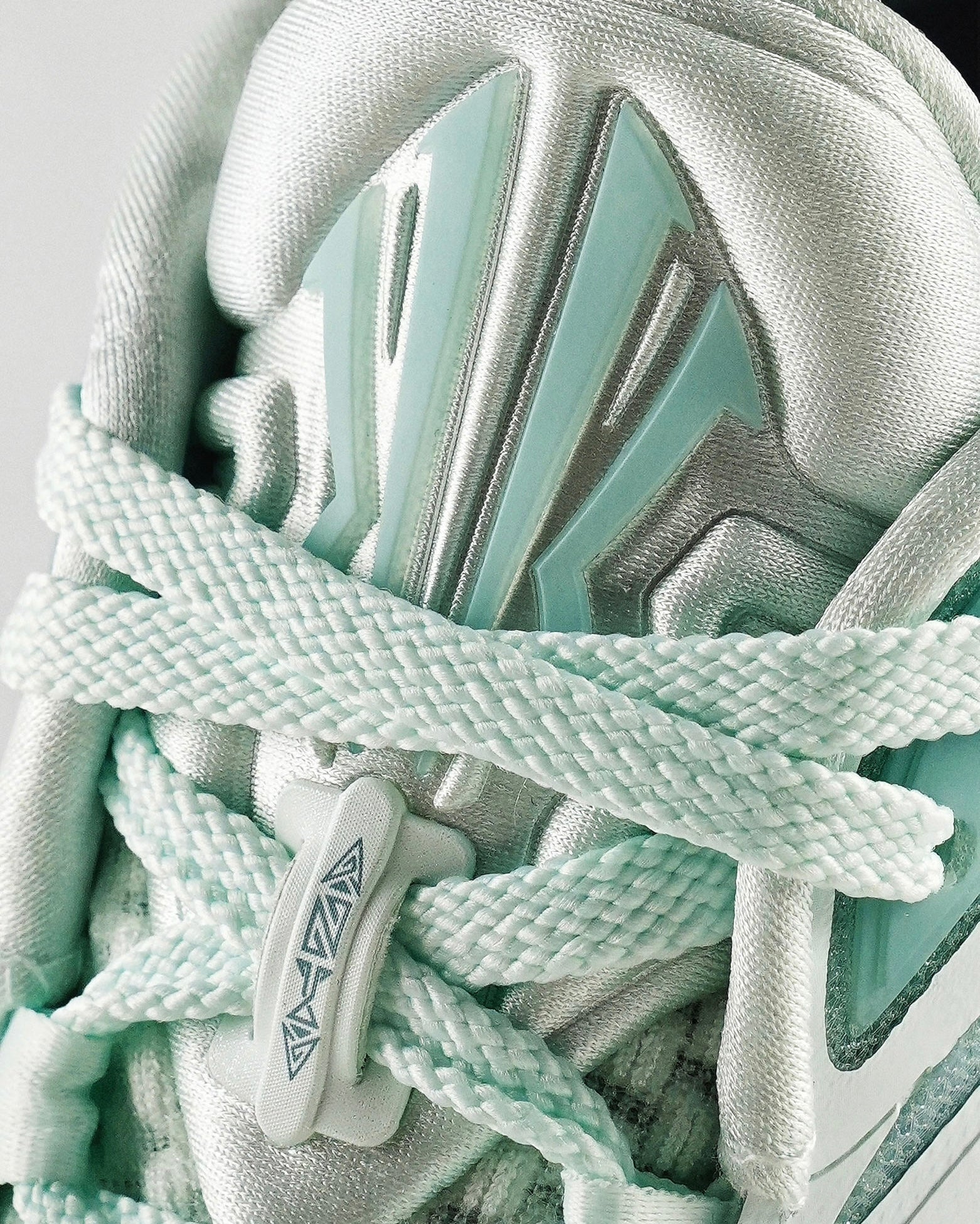 Sepatu Basket Anta x Kyrie Irving KAI 1 "Garden State"
