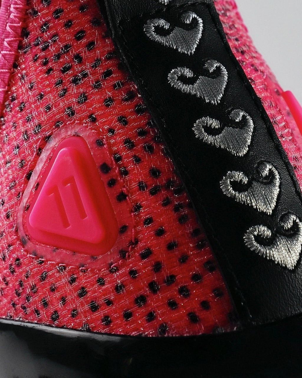 Anta Shock Wave 5 Pro "520" Black Pink 安踏 狂潮5 Pro 篮球鞋 520 粉黑