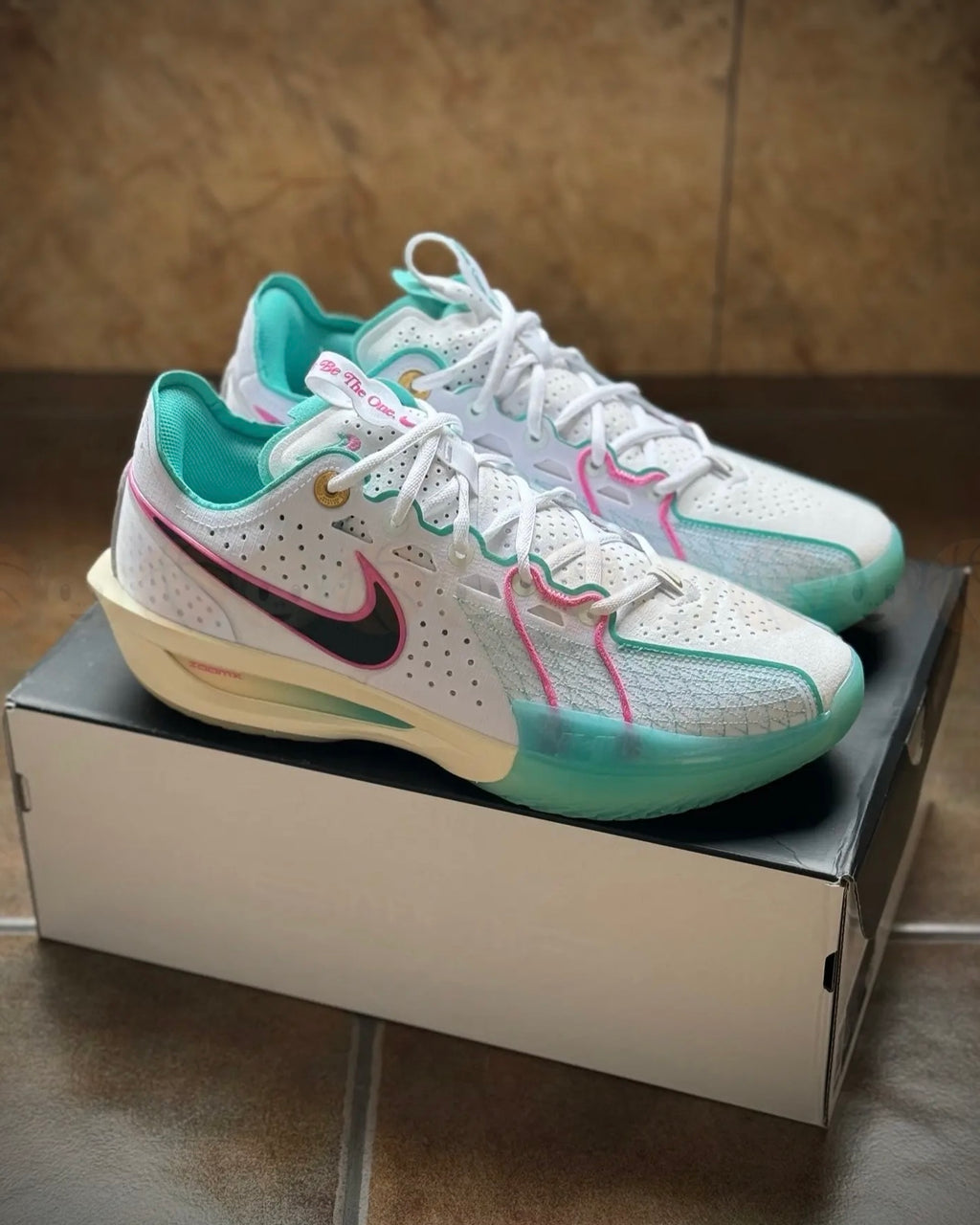 Sepatu Basket Nike Air Zoom GT Cut 3 "White Pink Teal" (Putih/Merah Muda/Hijau Teal)