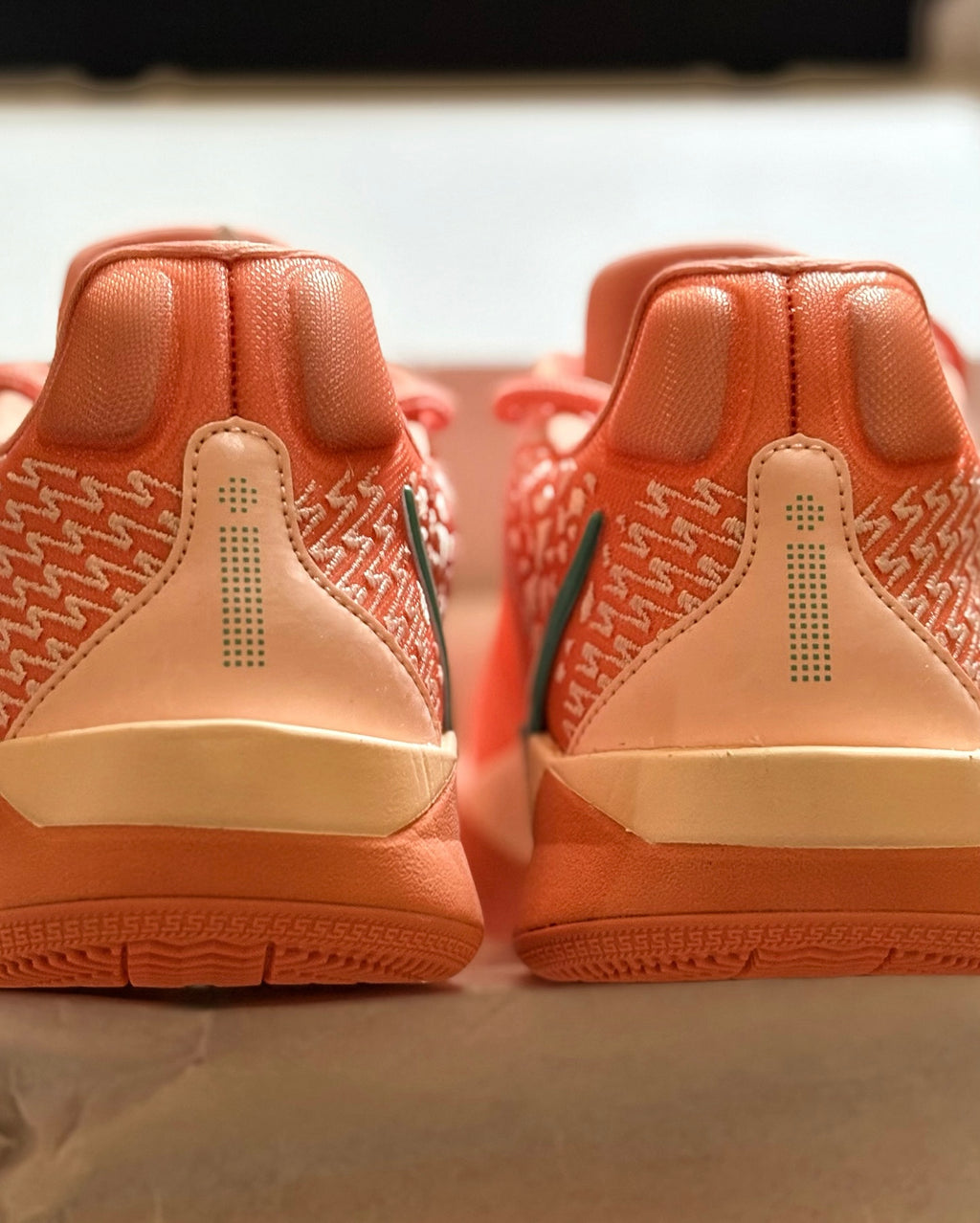 Nike Sabrina 2 "Apricot Agate" 篮球鞋 肉粉色