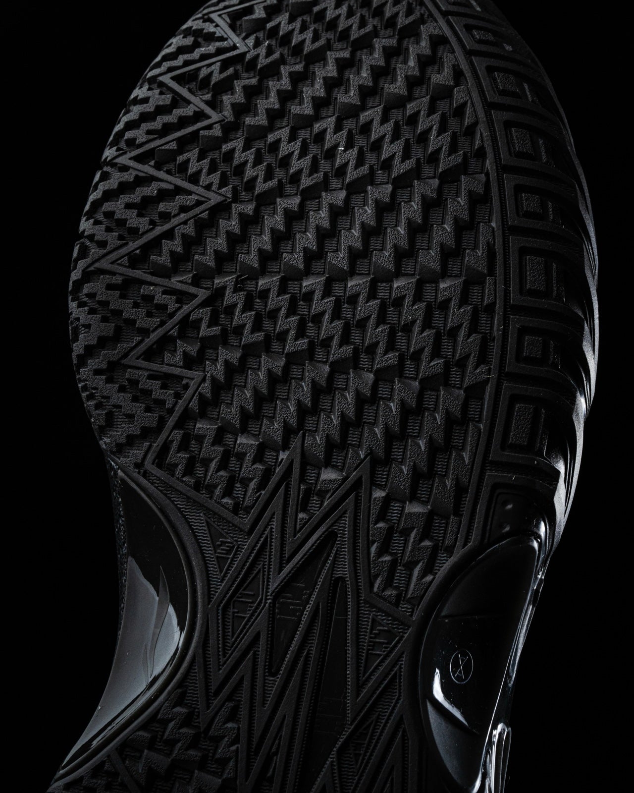 Li-Ning JieAo 2 "Black Fog" 李宁 桀骜2 篮球鞋 黑雾
