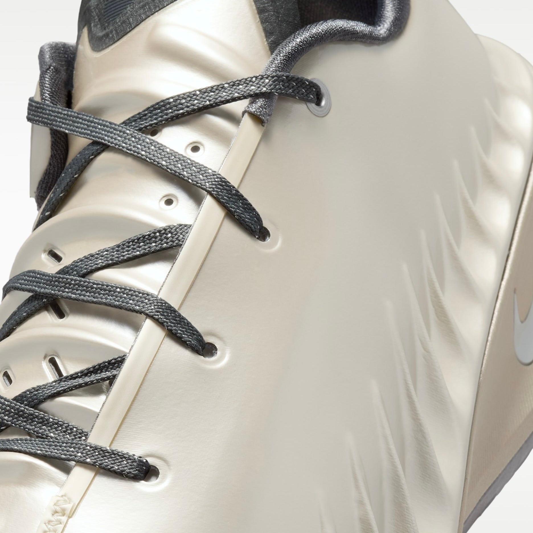 Nike Air Zoom G.T. Cut 4 "Rob Dillingham" 篮球鞋 金属银/米色