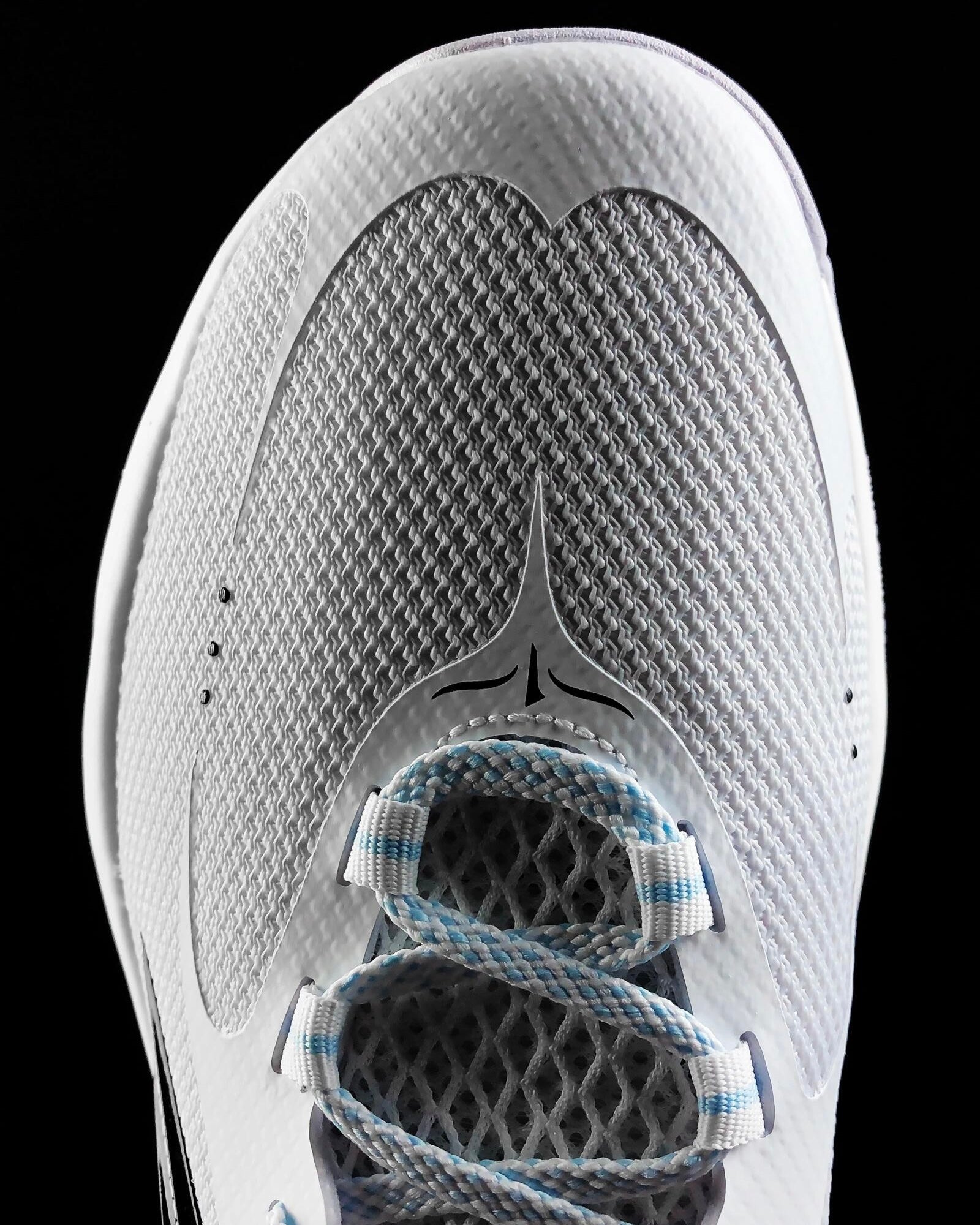 Li-Ning Shining "Glacier Blue" 李宁 闪凌 篮球鞋 冰河蓝