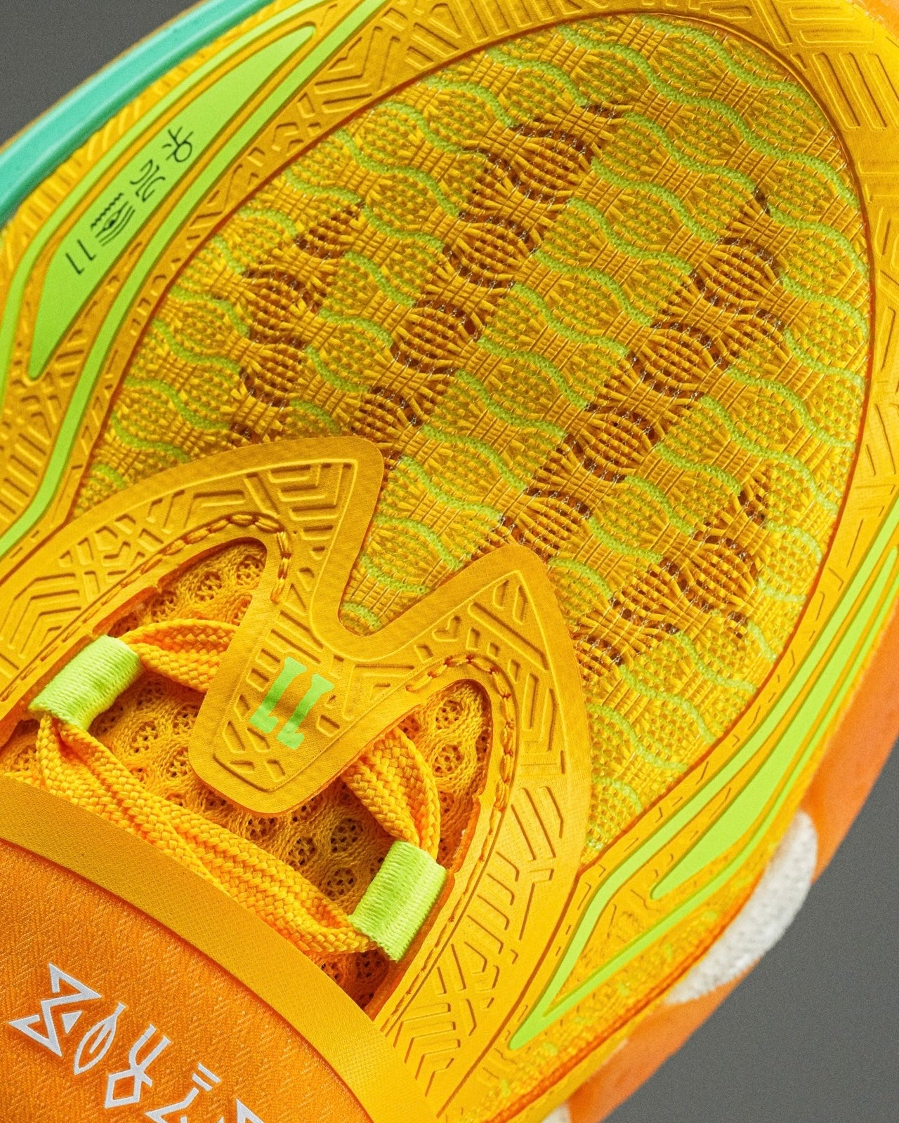 Anta x Kyrie Irving KAI 1 "Playoffs Energy" 安踏 欧文一代 篮球鞋 季后赛能量