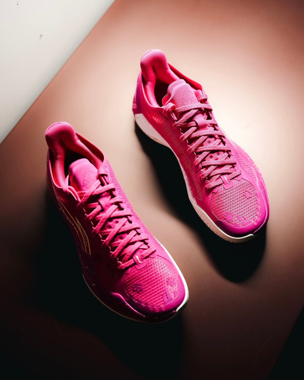 Li-Ning Liren 4 V2 x Disney "Lotso" 李宁 利刃4 V2 迪士尼联名 篮球鞋 草莓熊