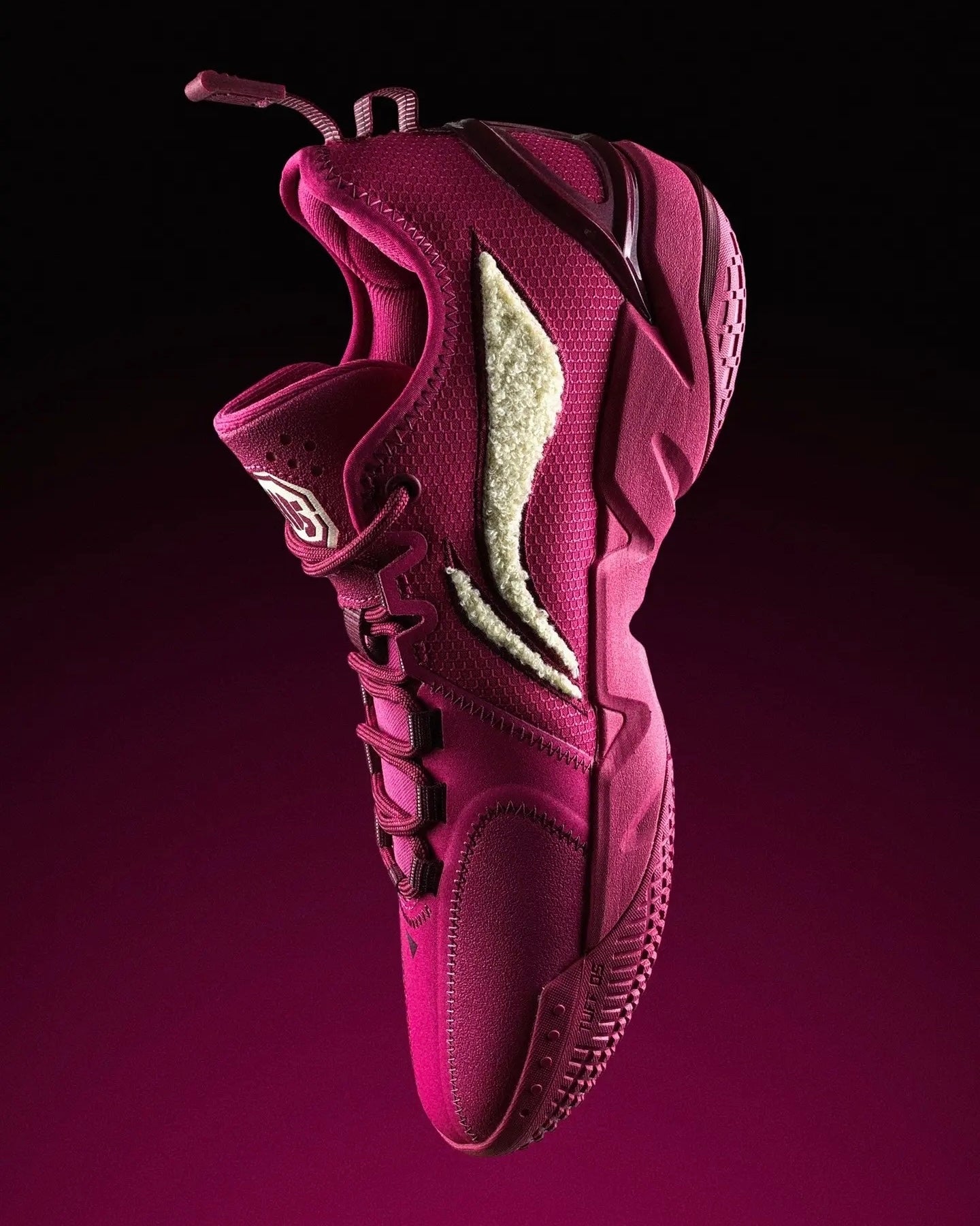 Li-Ning BadFive 4.5 "Strawberry Bear" 李宁 反伍4.5 篮球鞋 草莓熊
