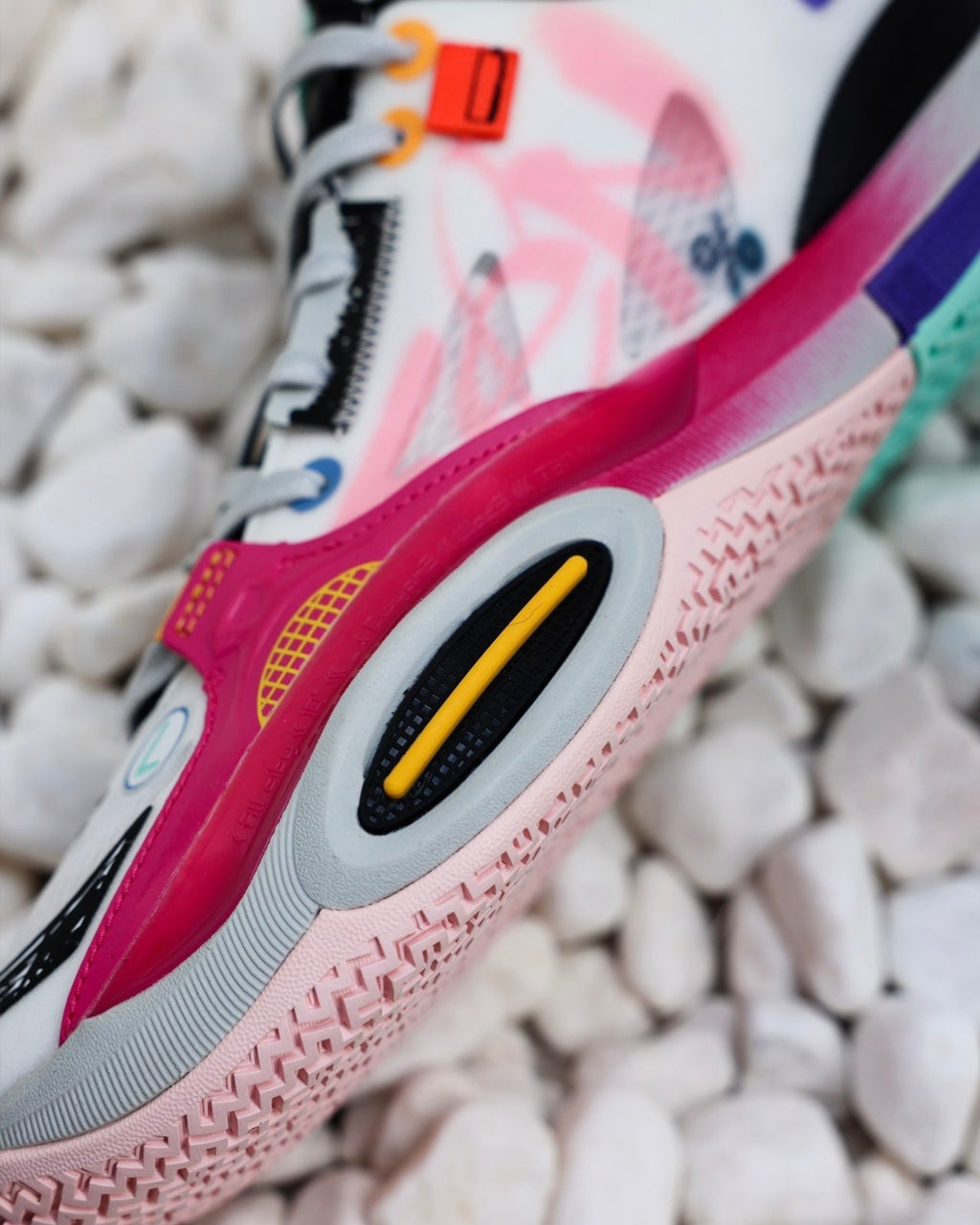 Li-Ning Wade All City 10 "Graffiti" 李宁 韦德之道 全城10 篮球鞋 涂鸦