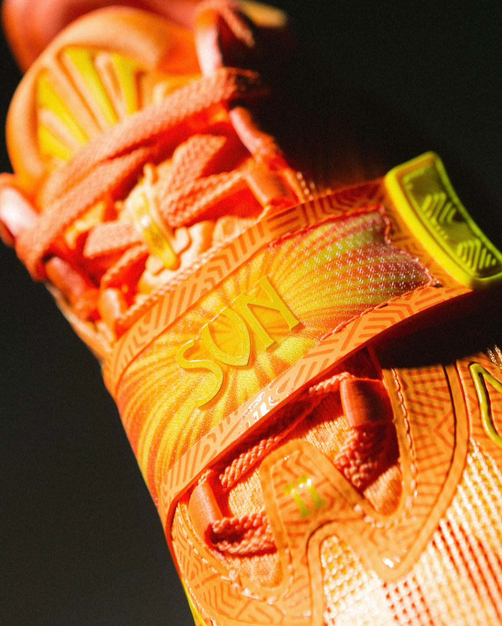 Anta x Kyrie Irving KAI 1 "Sun" 安踏 欧文一代 篮球鞋 曜日
