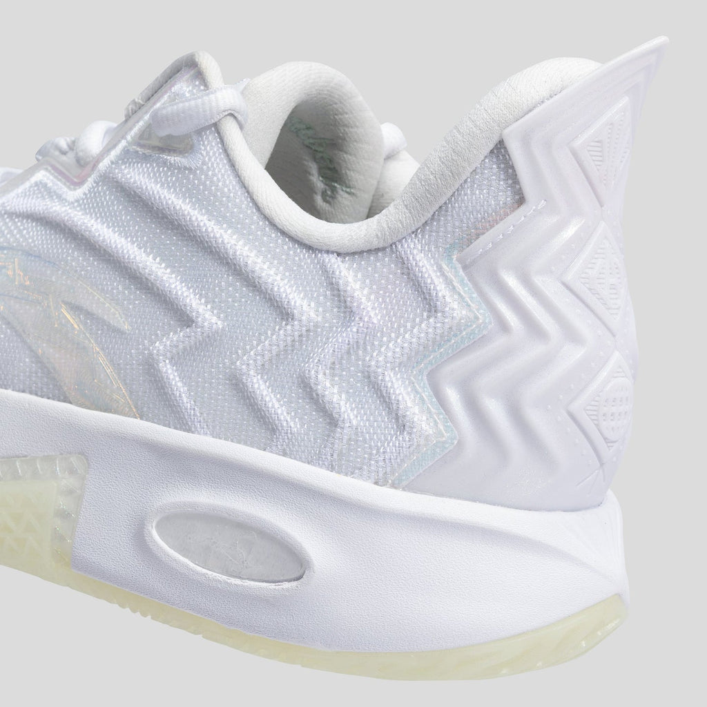 Anta x Kyrie Irving KAI 2 "White Phantom" 安踏 欧文二代 篮球鞋 白幽灵