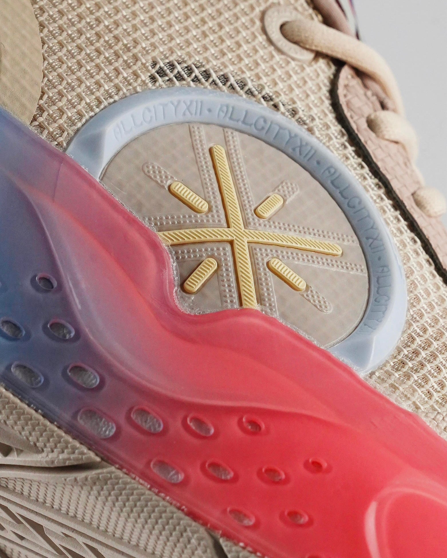 Li-Ning Wade All City 12 "Origin"
李宁 韦德之道 全城12 篮球鞋 起源/月光灰