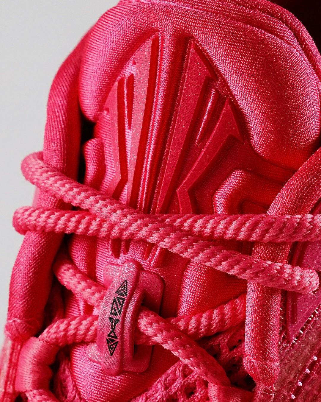 Anta x Kyrie Irving KAI 1 "Jelly" 安踏 欧文一代 篮球鞋 果冻