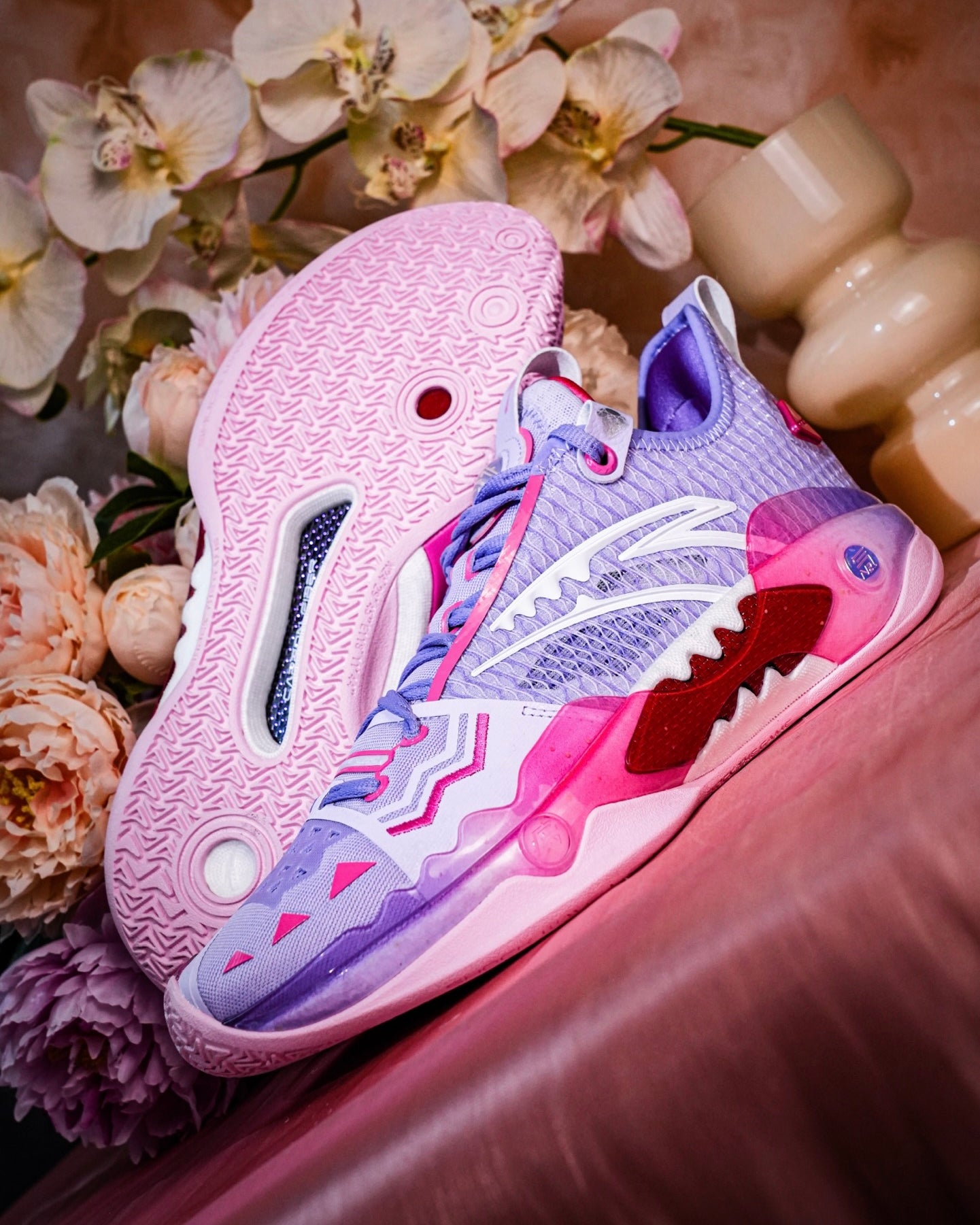 Anta Shock Wave 5 Pro "Valentine's Day" 安踏 狂潮5 Pro 篮球鞋 情人节
