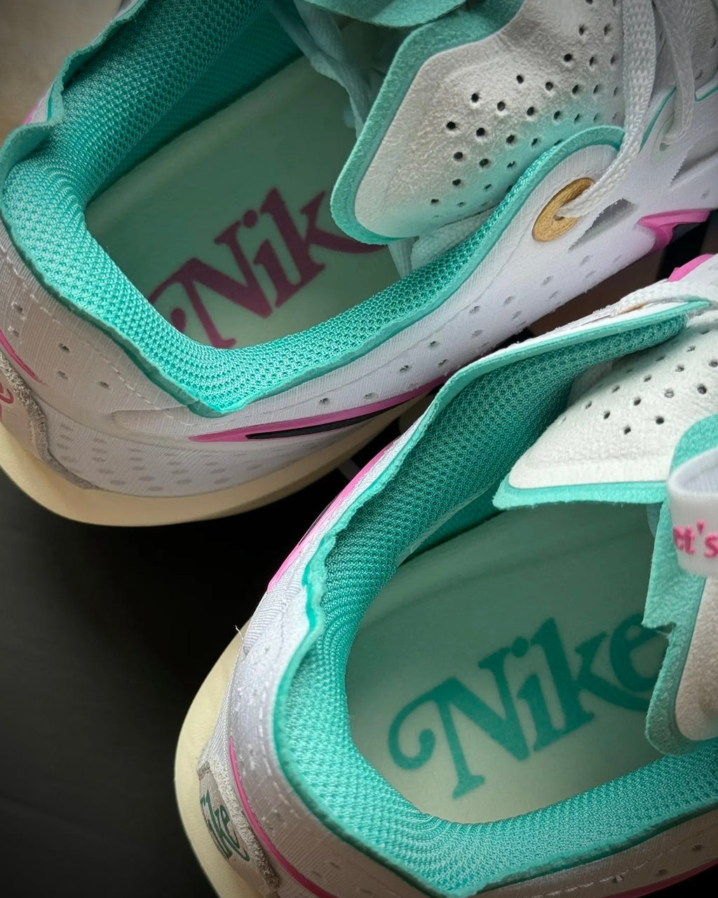 Sepatu Basket Nike Air Zoom GT Cut 3 "White Pink Teal" (Putih/Merah Muda/Hijau Teal)