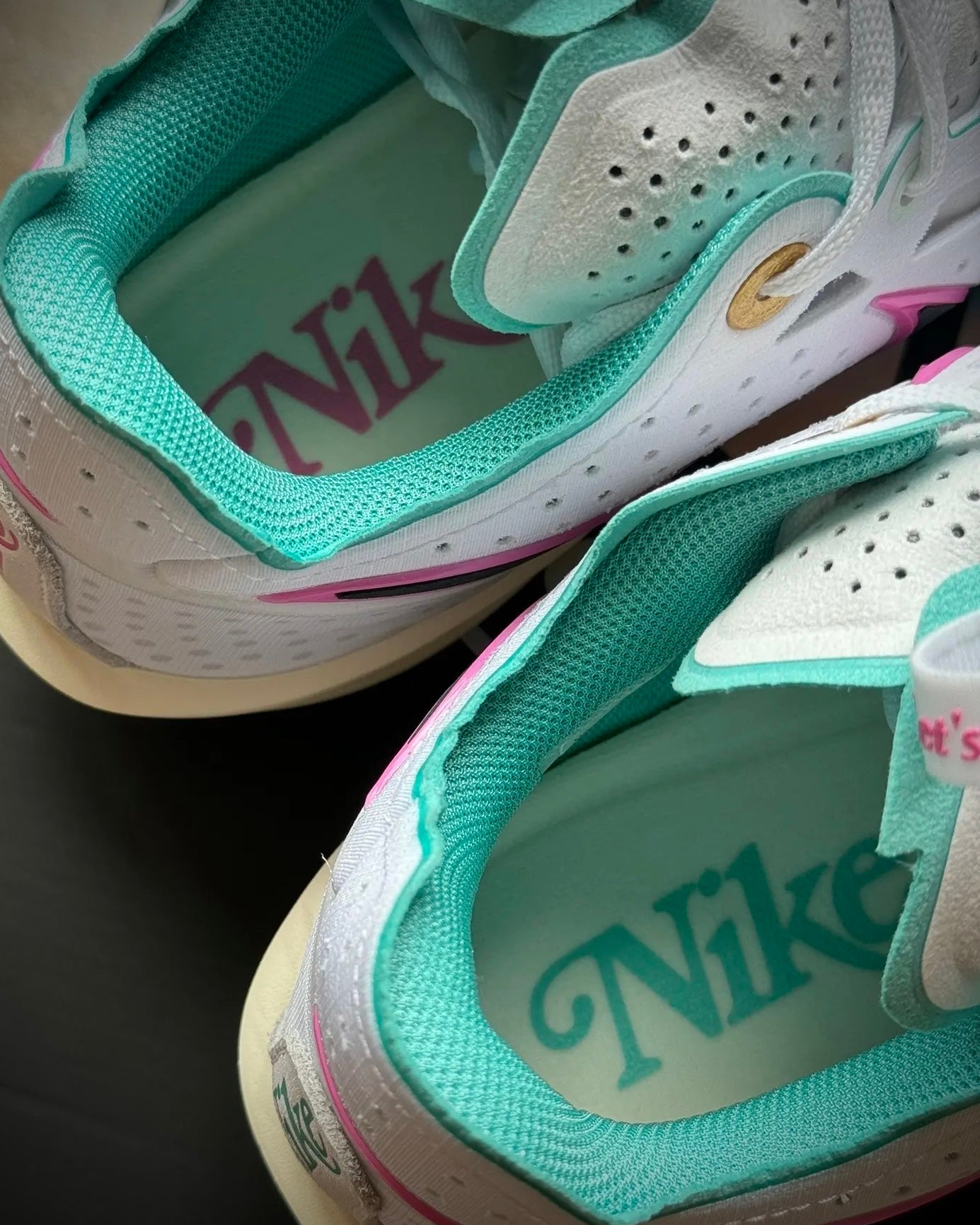Sepatu Basket Nike Air Zoom GT Cut 3 "White Pink Teal" (Putih/Merah Muda/Hijau Teal)