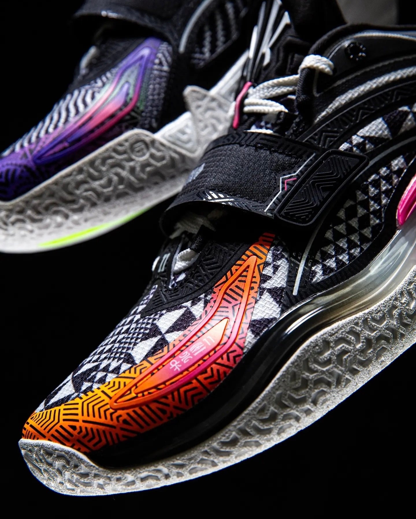 Sepatu Basket Anta x Kyrie Irving KAI 1 "Enlightened Warrior" (Tidak Serasi)