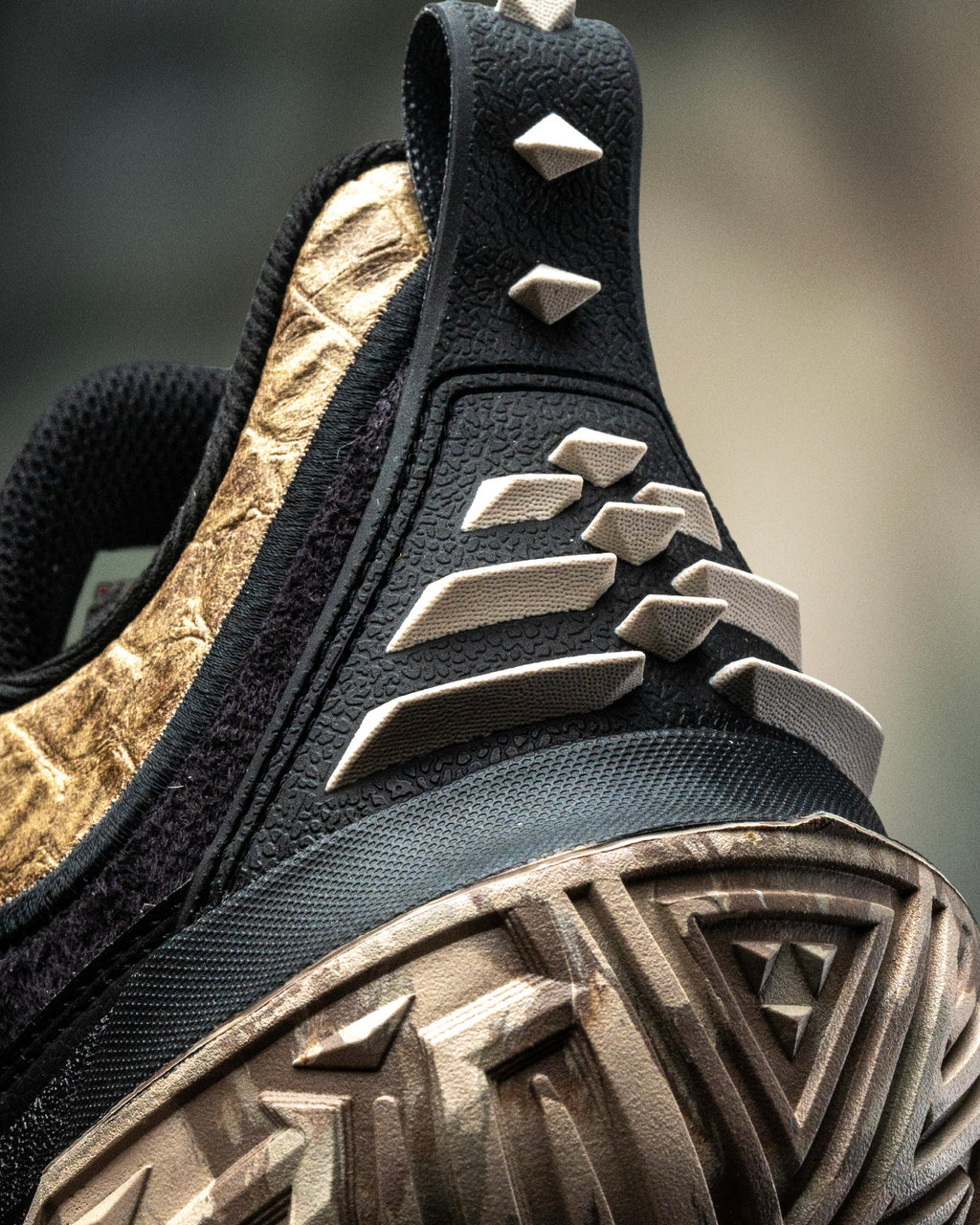 Li-Ning JieAo 3 "King Of Beasts" 李宁 桀骜3 篮球鞋 万兽之王