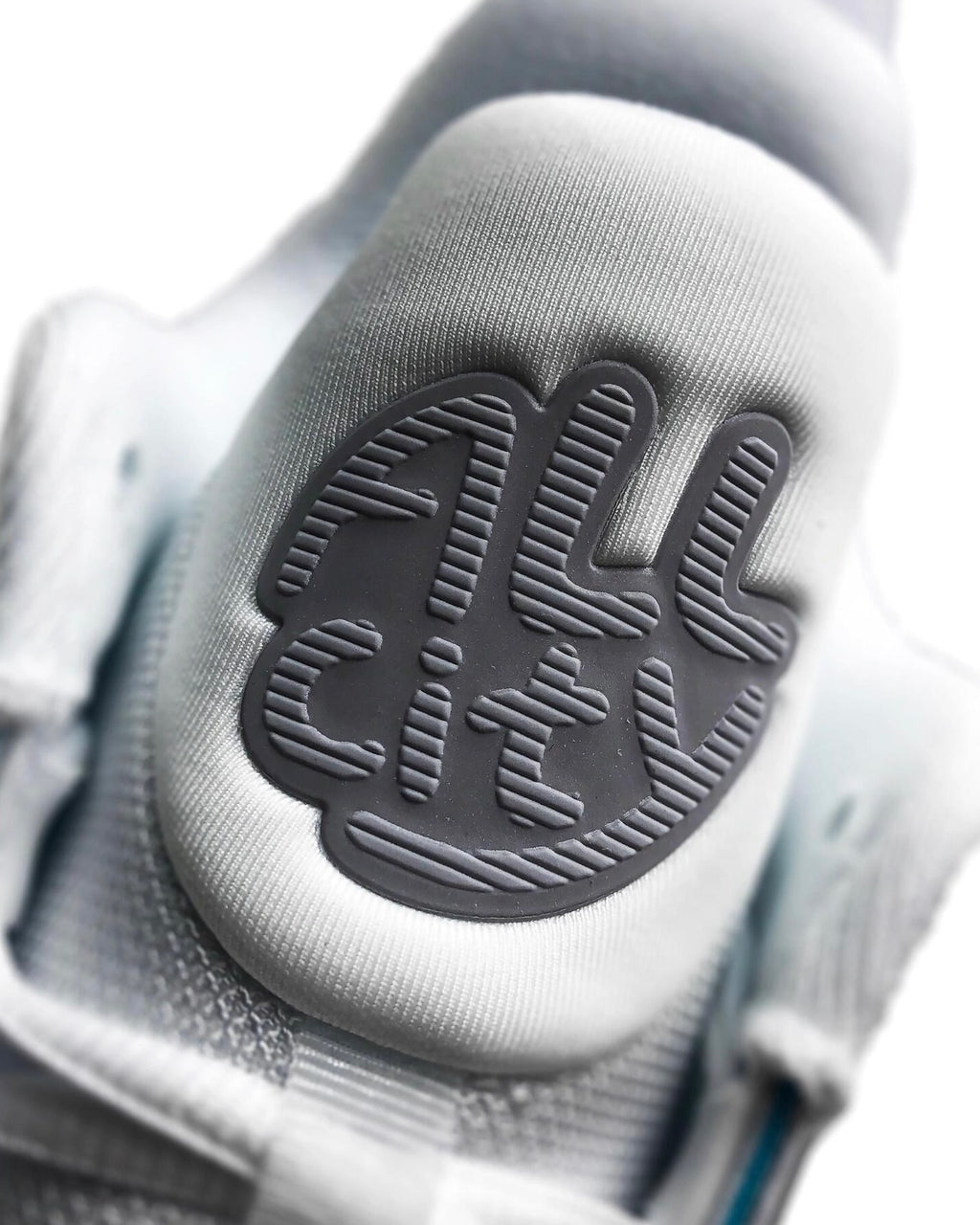 Li-Ning Wade All City 11 V2 "Sky" 李宁 韦德之道 全城11 V2 篮球鞋 净空蓝