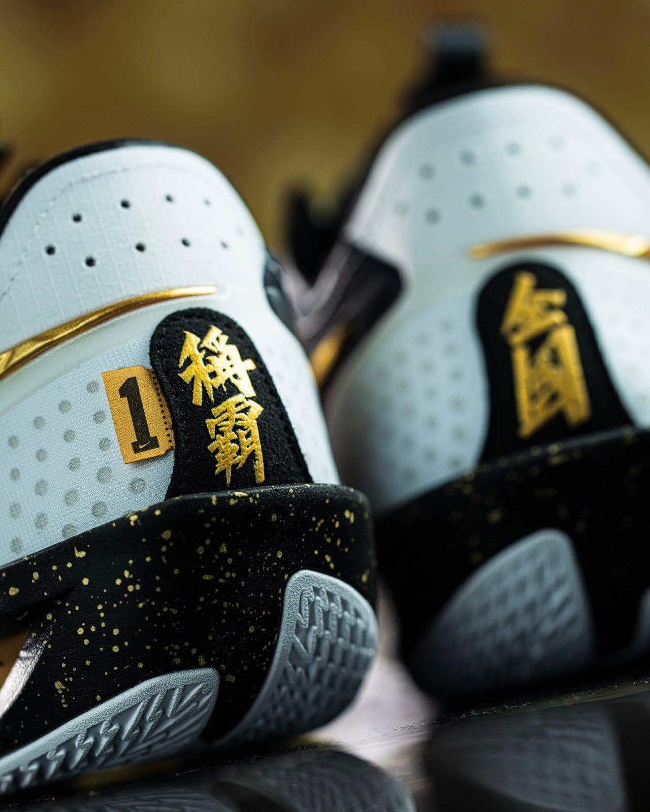Nike Air Zoom G.T. Cut 3 "CHBL" 篮球鞋 耐高 白金色/黑色