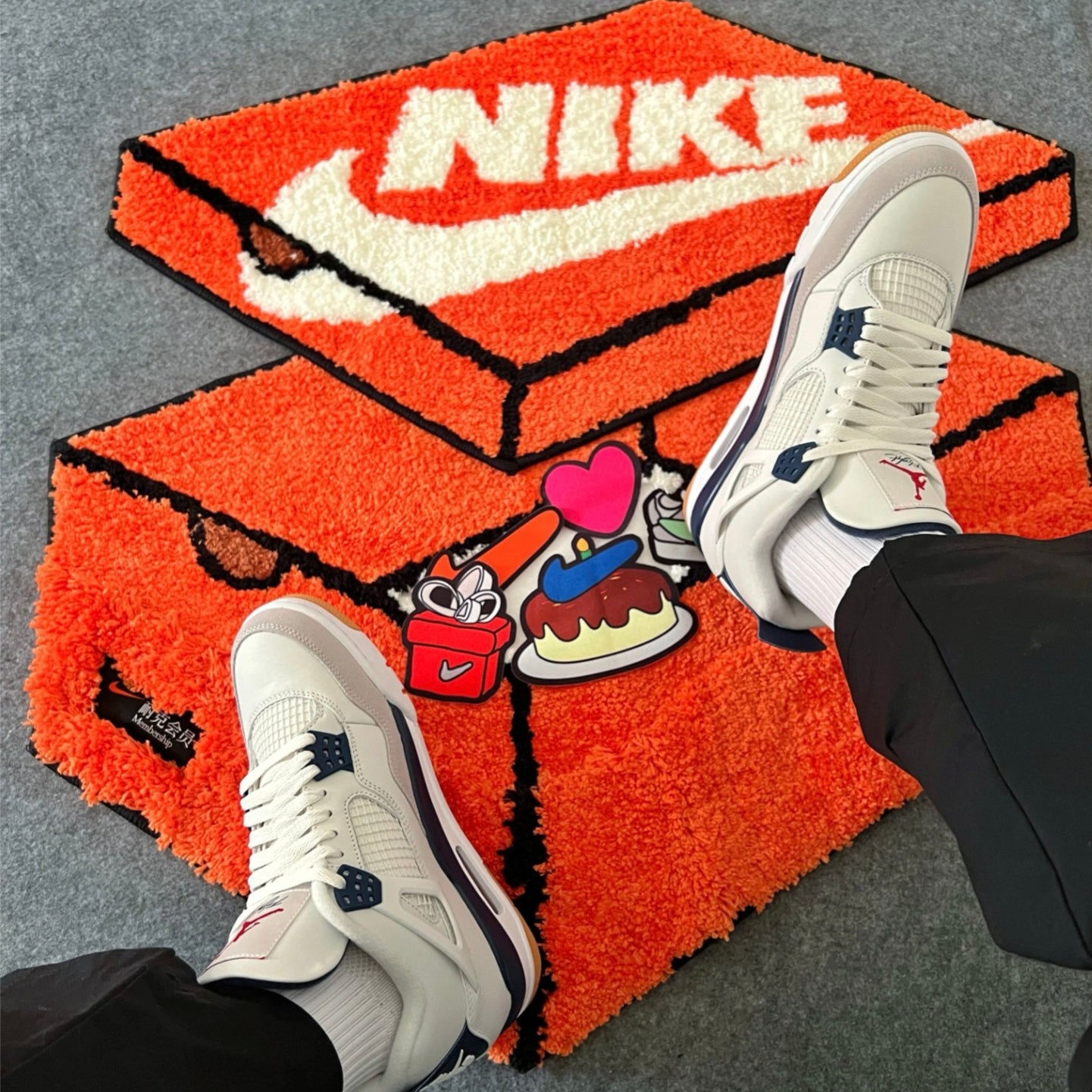Karpet Nike Shoe Box Rugmat Edisi Terbatas dengan Perekat Velcro, Oranye, 49*38cm